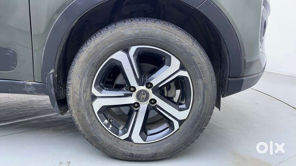 Tata Nexon 1.2 Revotron Xza Plus, 2022, Petrol