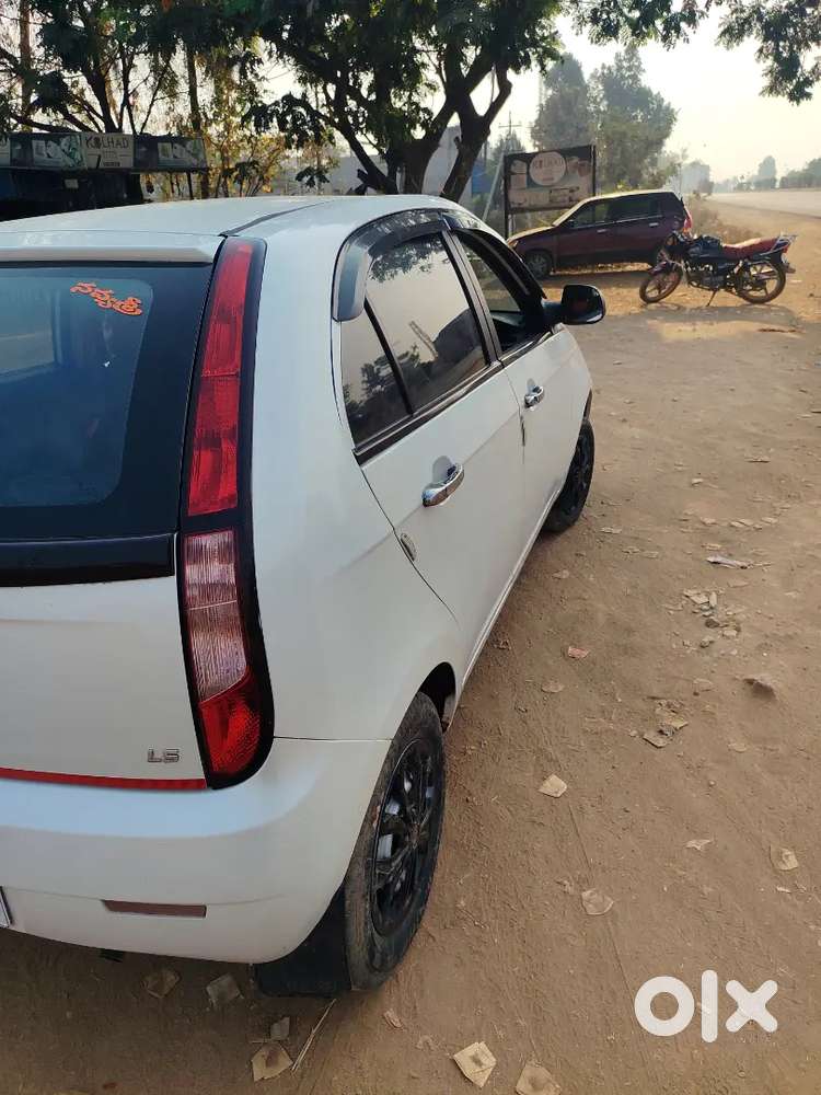 Tata Vista Tech 2015 Diesel 95000 Km Driven