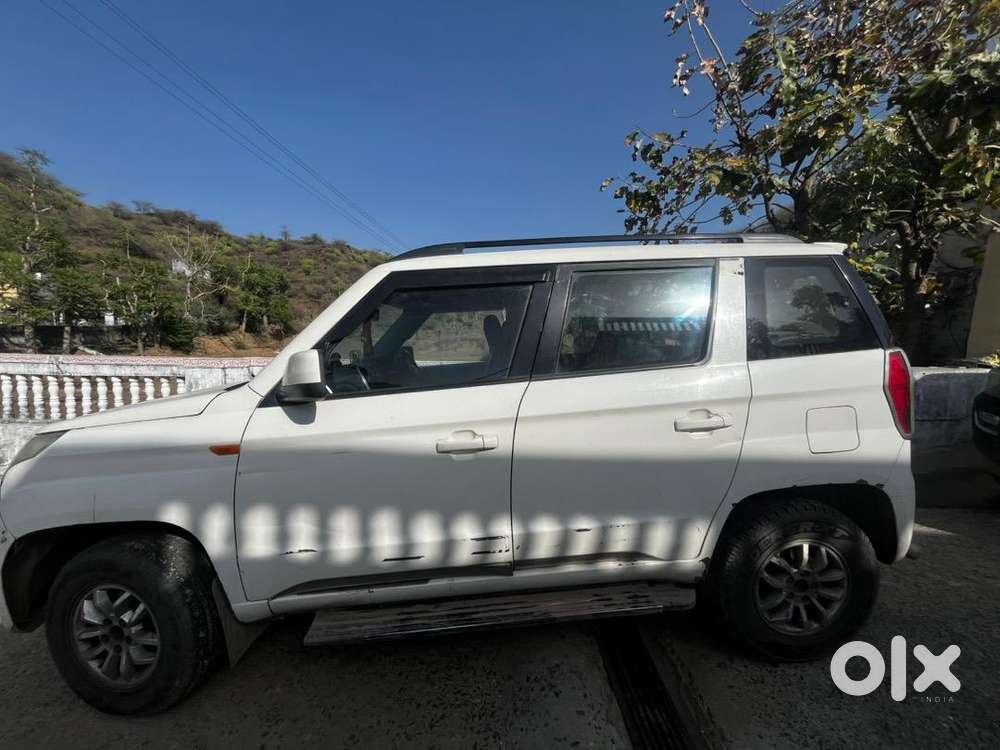 Mahindra Tuv 300 2016 Diesel Well Maintained