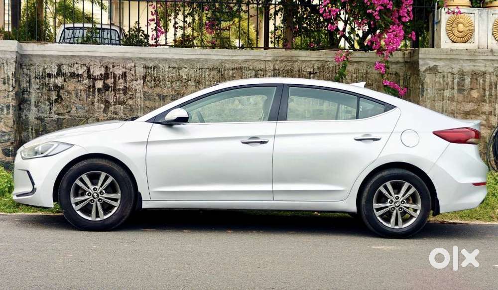 Hyundai Elantra 1.6 SX, 2017, Petrol