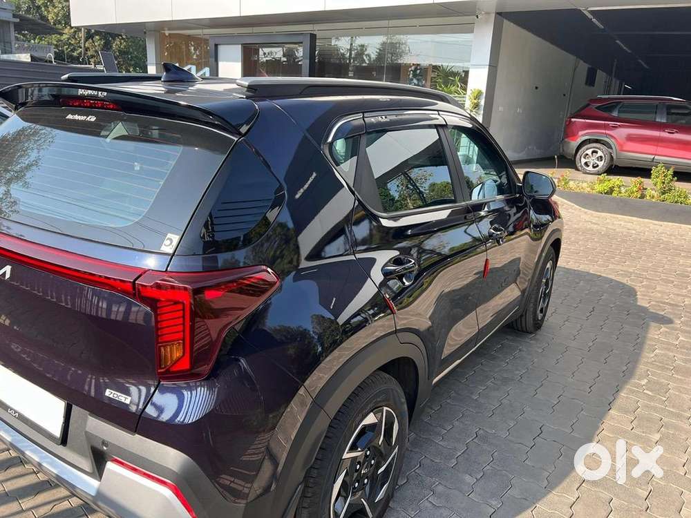 Kia Sonet 2025 Petrol 4600 Km Driven