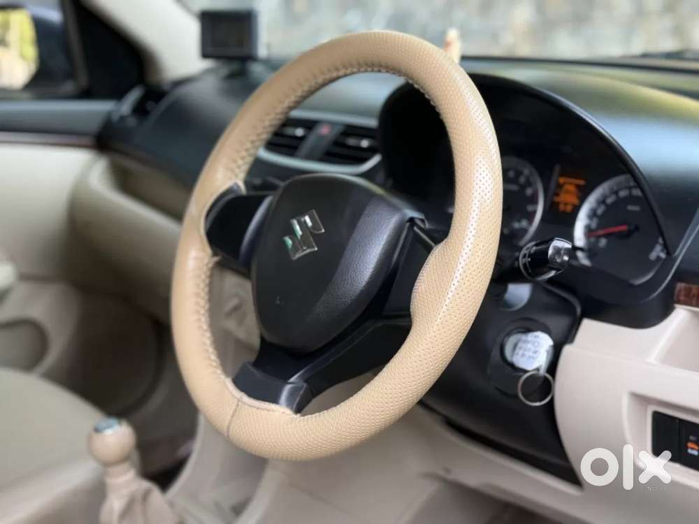 Maruti Suzuki Swift Dzire 1.3 Vxi, 2014, Petrol