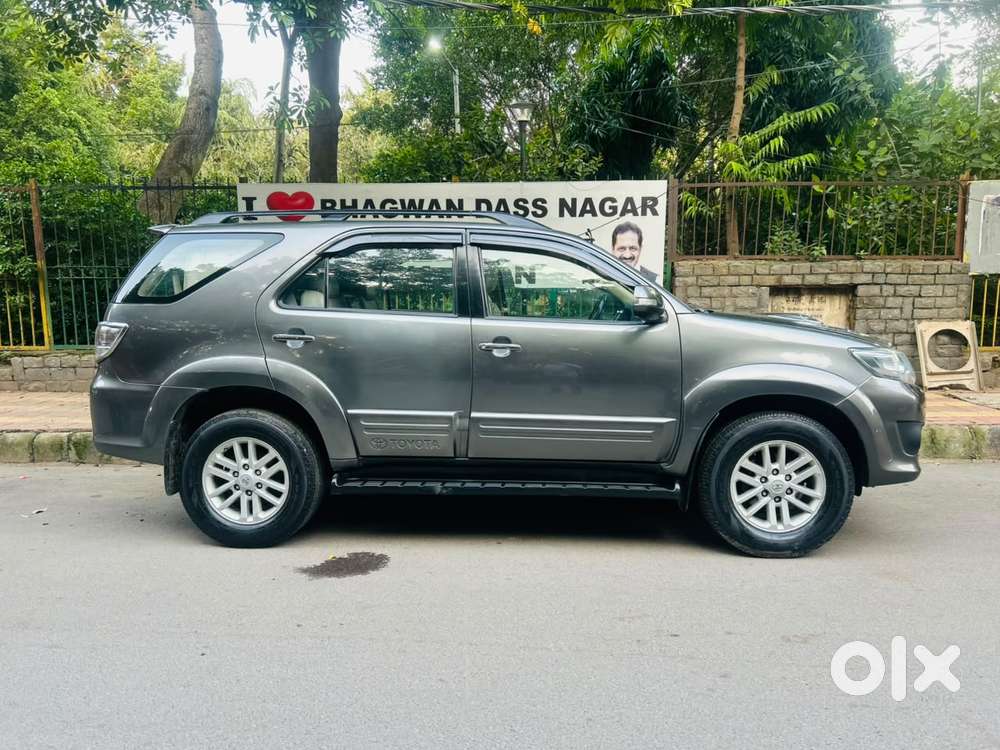Toyota Fortuner 4x2 Manual, 2013, Diesel