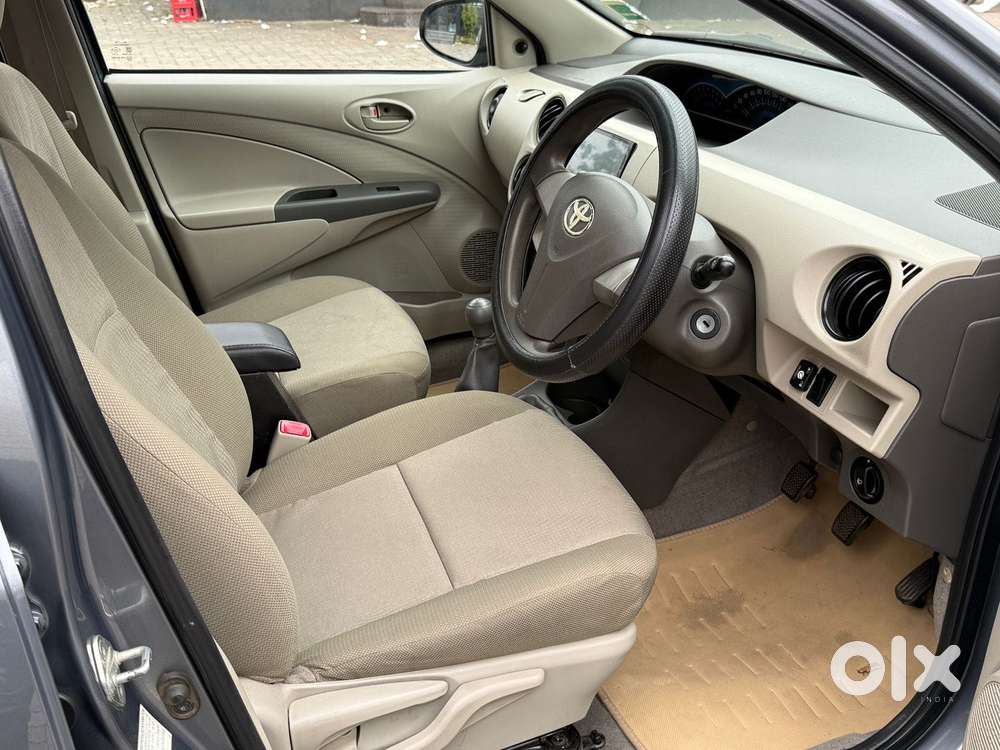 Toyota Etios Liva 1.2 G, 2016, Cng & Hybrids