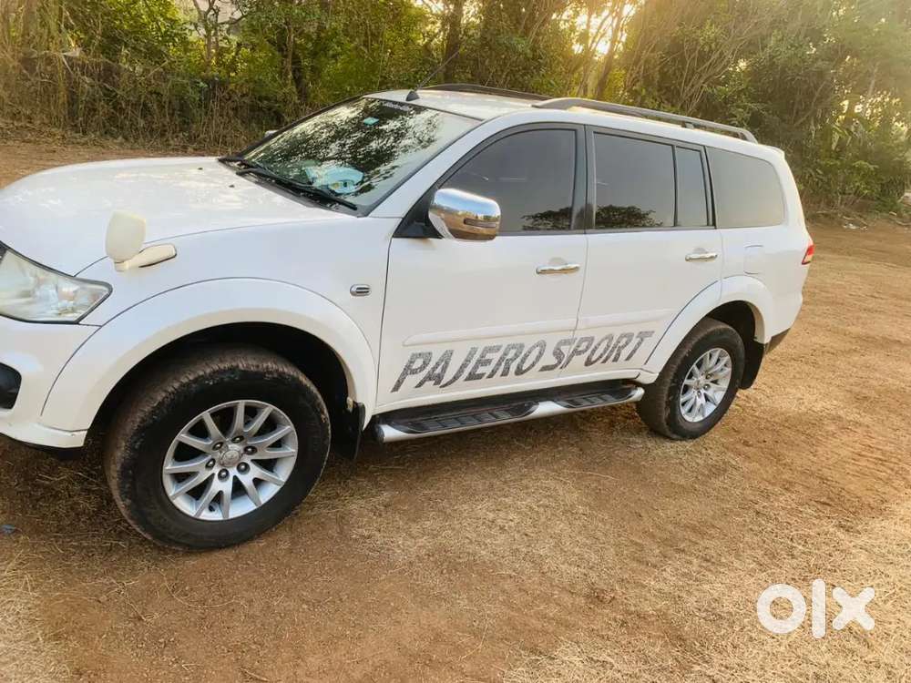Mitsubishi Pajero Sport 2015