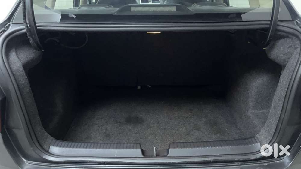 Volkswagen Ameo 1.2 Mpi Highline 16 Alloy, 2016, Petrol