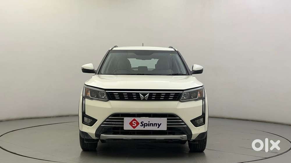 Mahindra Xuv300 W8 (o) 1.5 Diesel Amt, 2023, Diesel