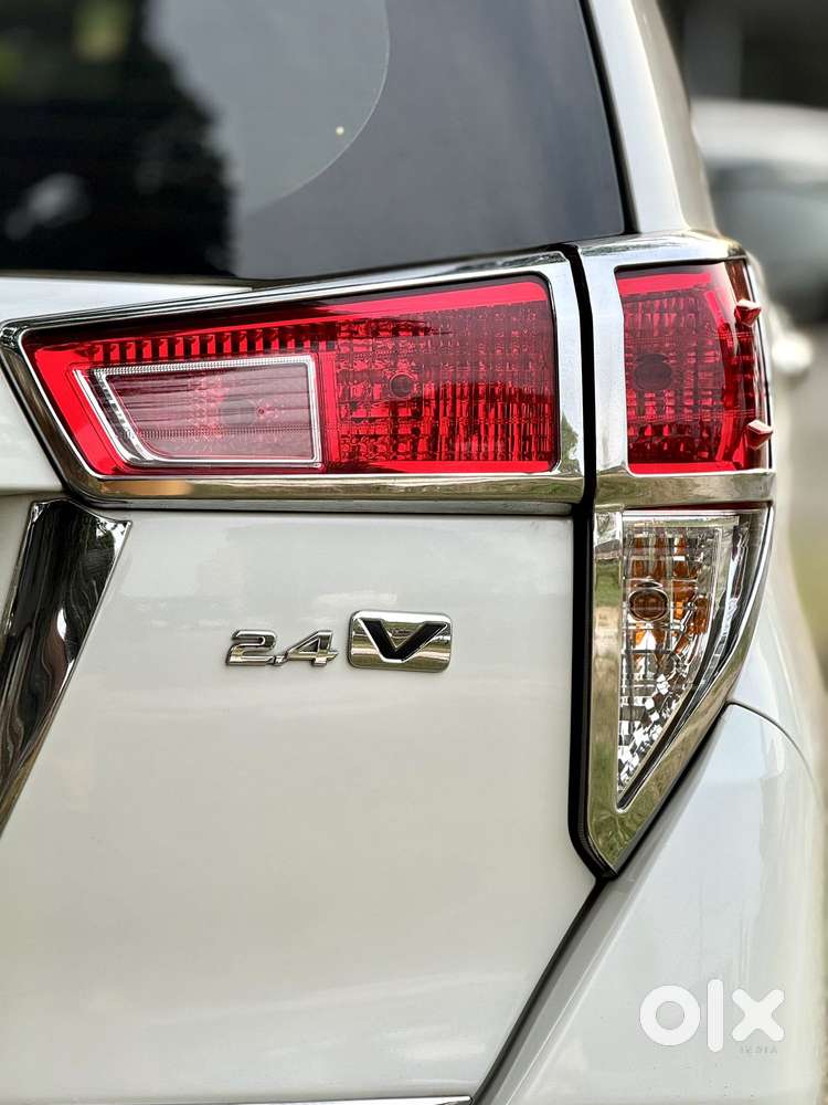 Toyota Innova Crysta 2.4 V 7 Str, 2019, Diesel