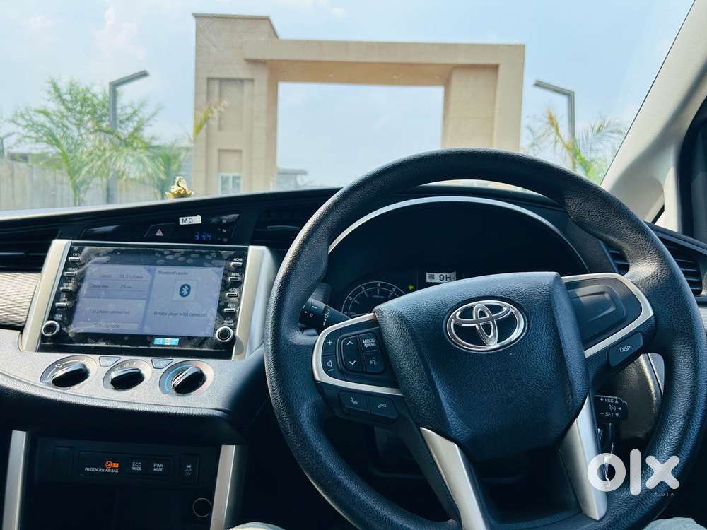 Toyota Innova Crysta 2.4 Gx Limited Edition At 8 Str, 2023, Petrol