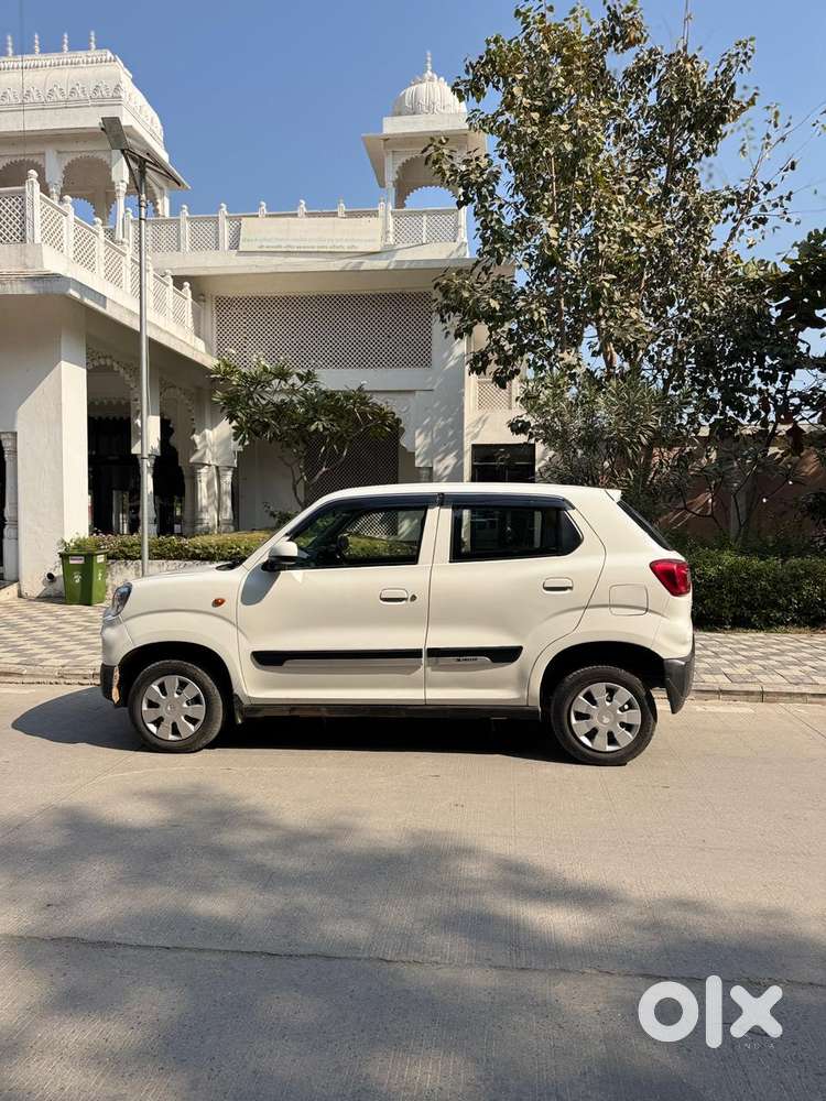 Maruti Suzuki Eeco Smiles 7 Seater Standard, 2022, Petrol