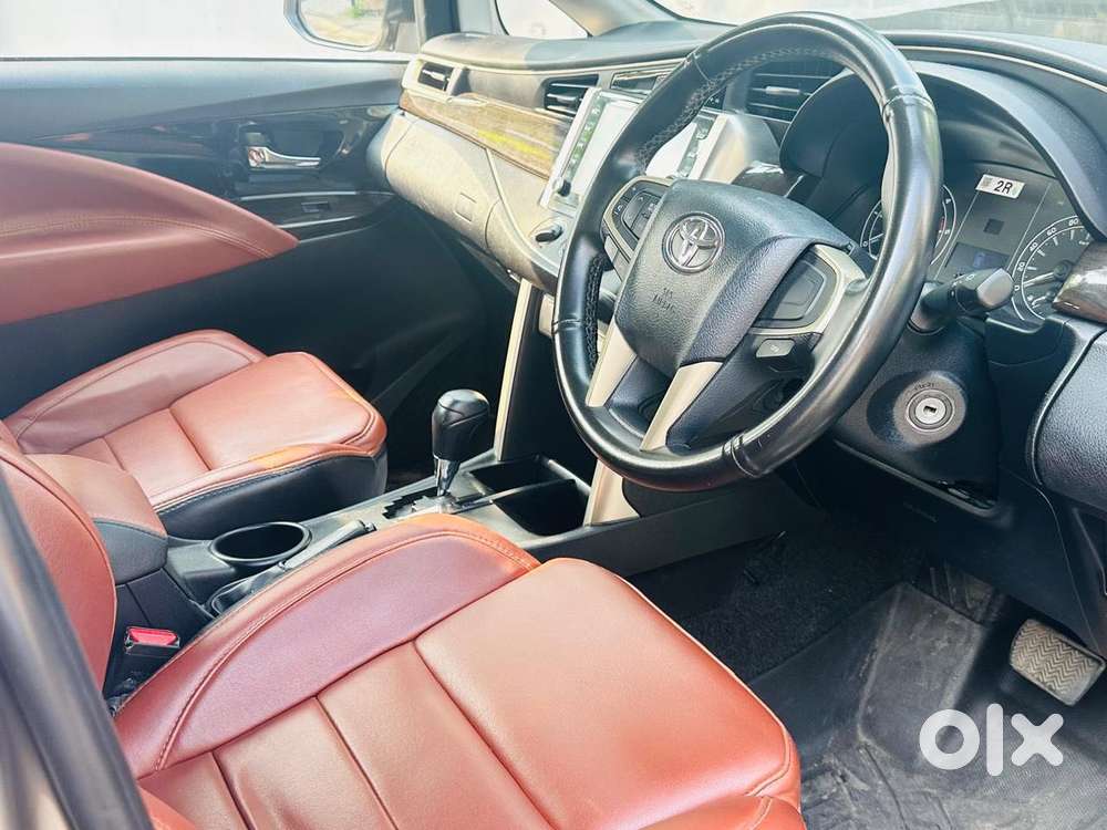 Toyota Innova Crysta 2.4 Gx Limited Edition At 7 Str, 2021, Diesel