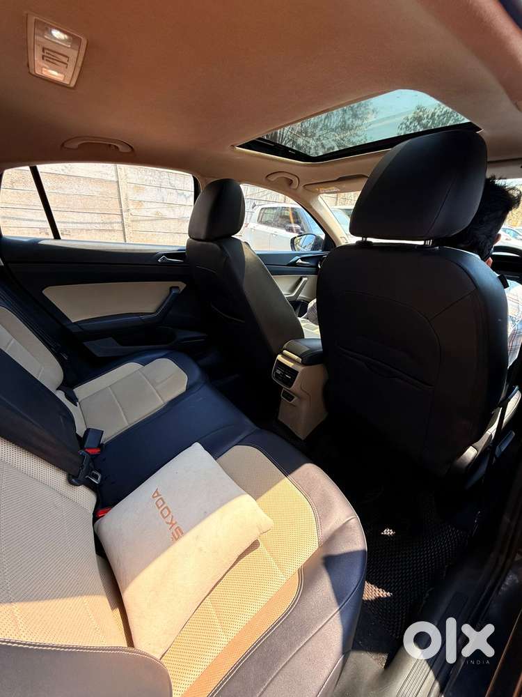 Skoda Slavia 1.0 Tsi Style At, 2022, Petrol