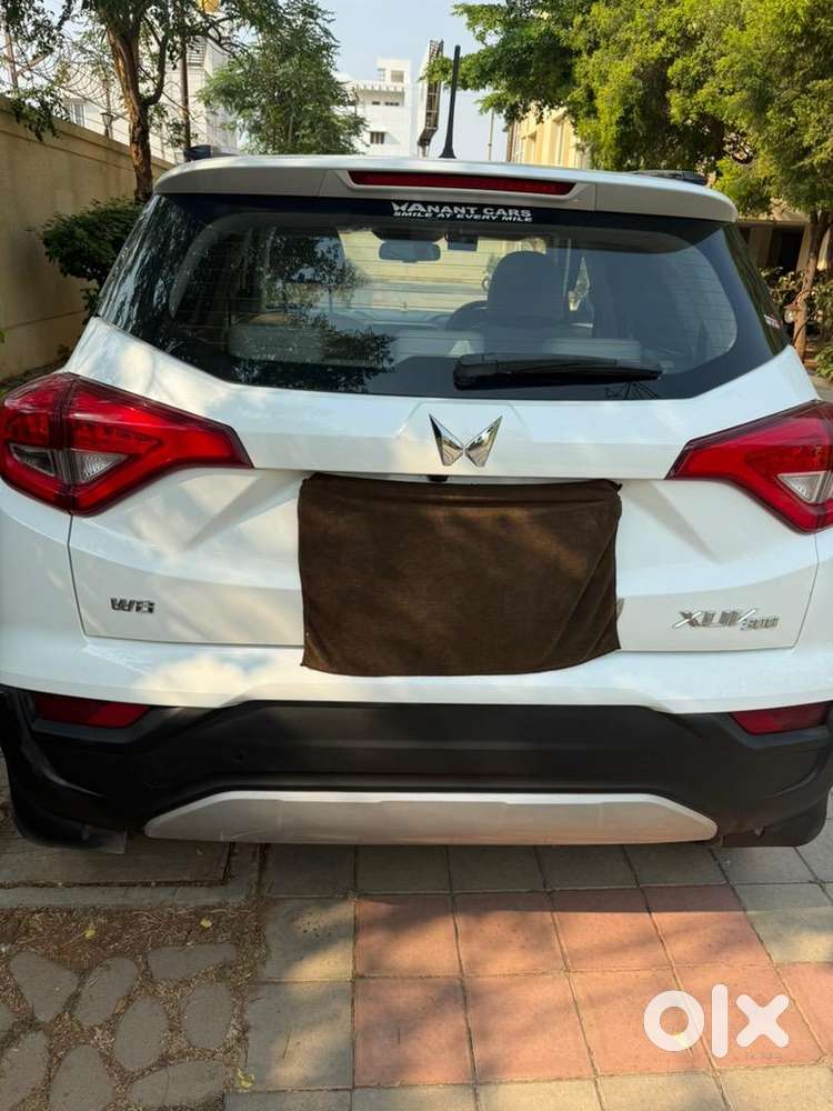 Almost New Mahindra Xuv300 W8(o)  Only 6,000 Km  Mint Condition