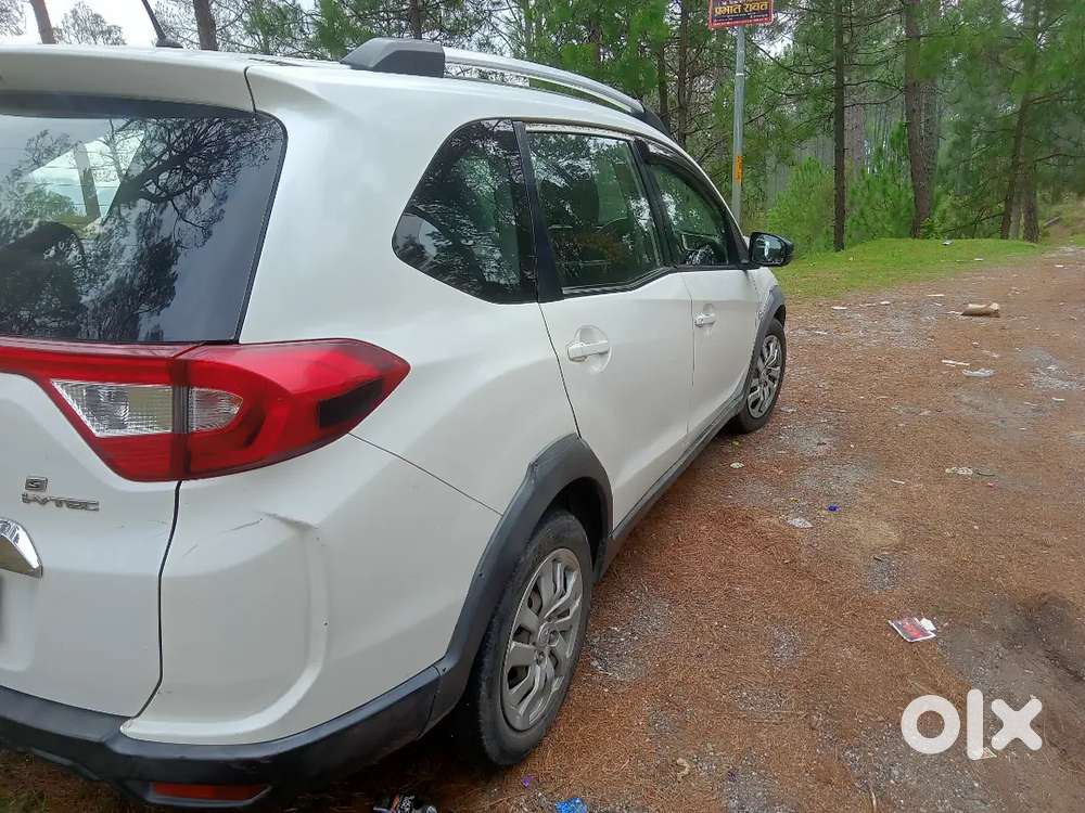 Honda Br-v Petrol 2017 Manual 170000 Km Driven