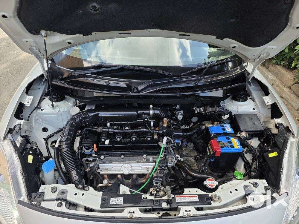 Maruti Suzuki Swift Vxi + Manual, 2023, Petrol