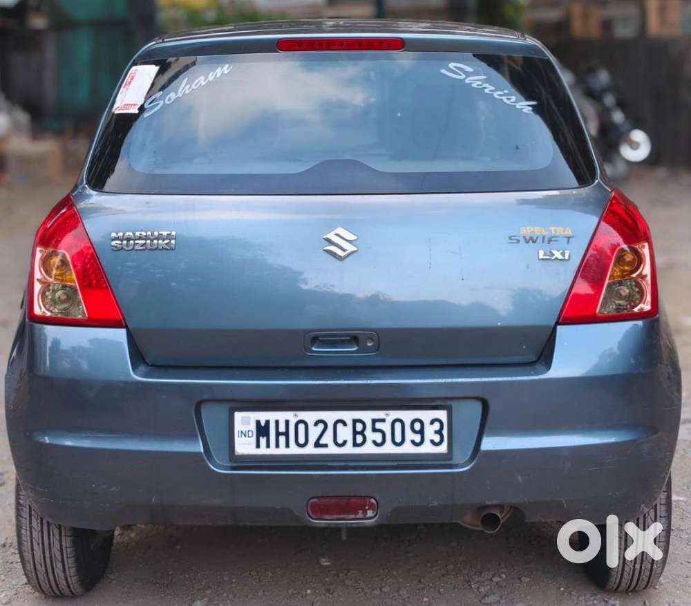 Maruti Suzuki Swift Lxi Bsiv, 2011, Petrol