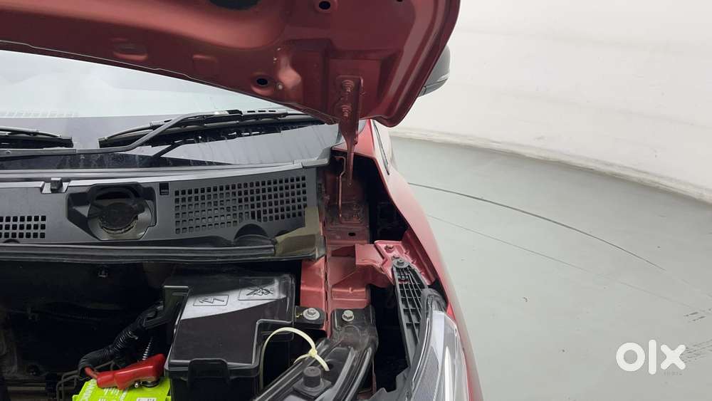 Nissan Magnite 1.0 Xv Dual Tone, 2023, Petrol