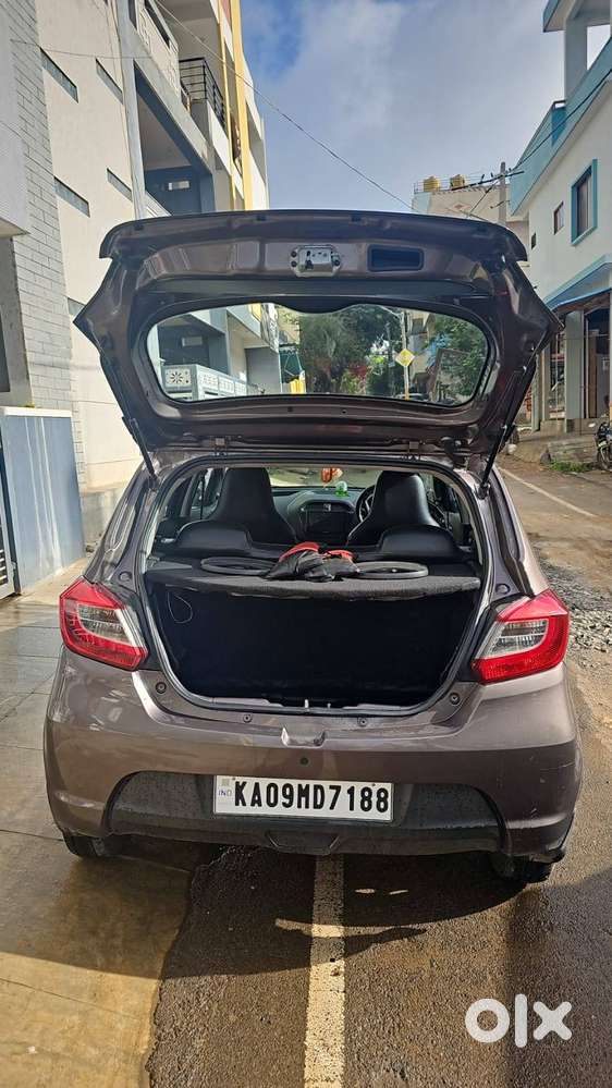 Tata Tiago Xe Petrol 2018