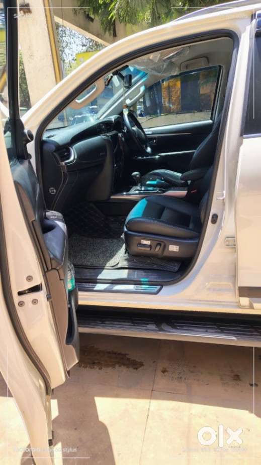 Toyota Fortuner [2021-ongoing] 2.8 2wd Diesel At, 2024, Diesel