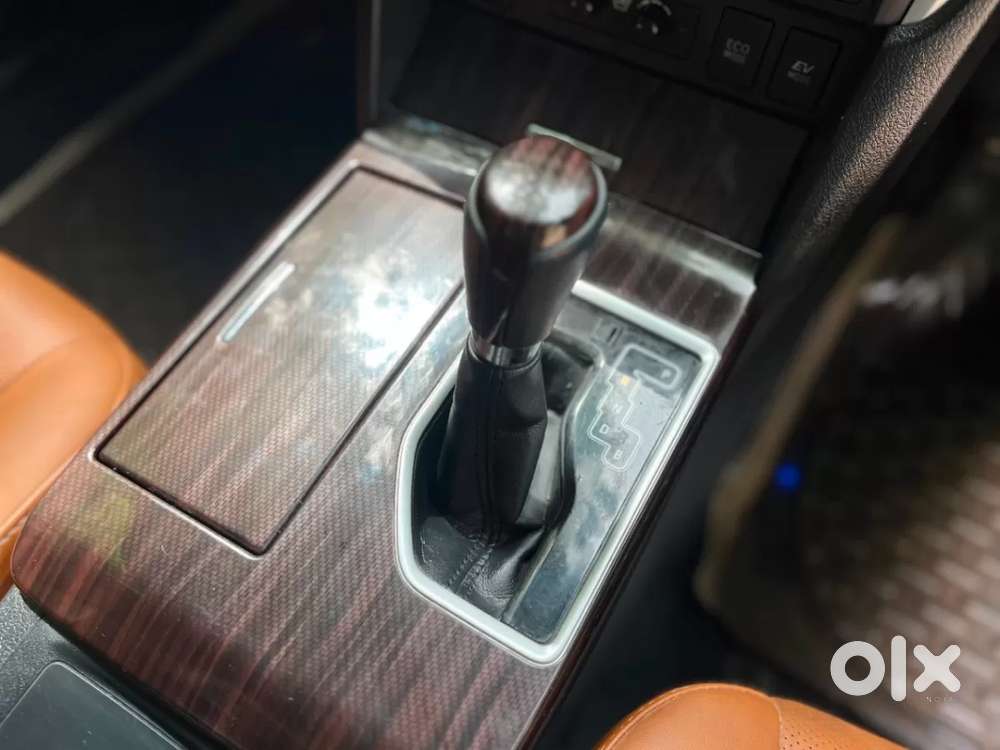 Toyota Camry Hybrid, 2018, Petrol