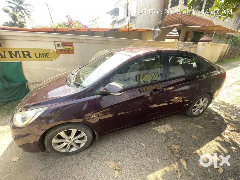 Hyundai Fluidic Verna 2011