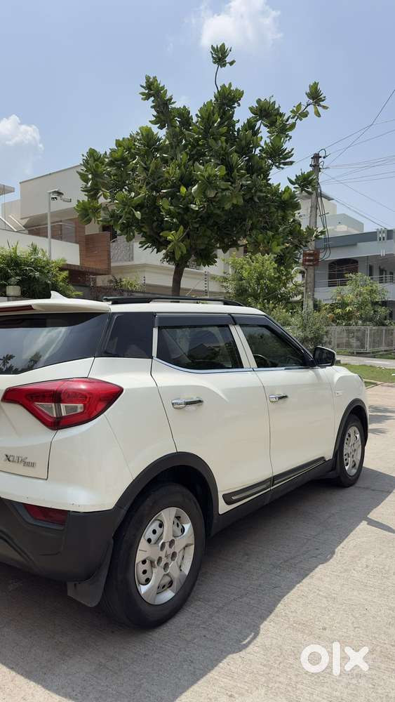 Mahindra Xuv300 W4, 2023, Petrol