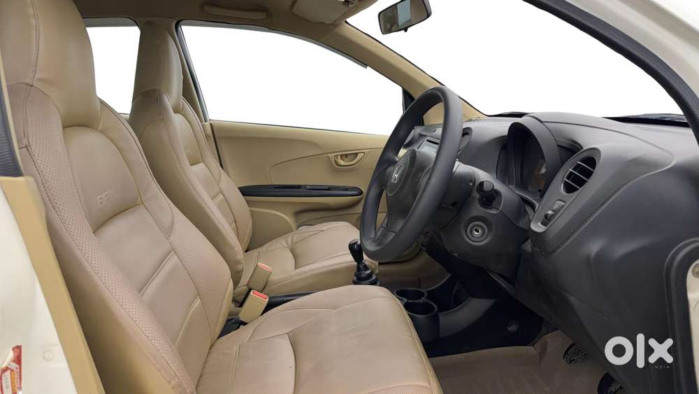 Honda Brio E Mt, 2015, Petrol