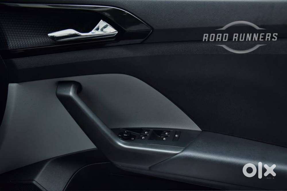 Skoda Kushaq 1.0 Tsi Style At (6 Airbags), 2023, Petrol