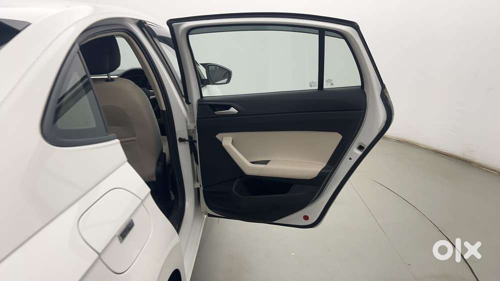 Volkswagen Virtus Highline Plus 1.0 Tsi At, 2023, Petrol