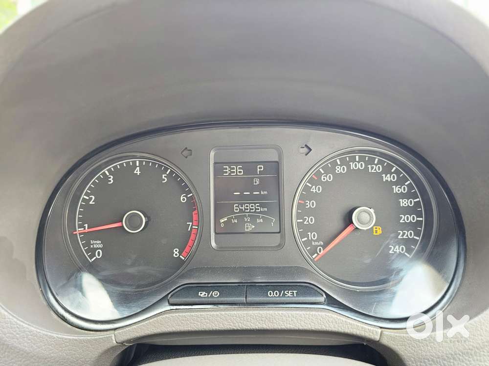 Volkswagen Vento 1.2 Tsi Highline Plus At, 2017, Petrol