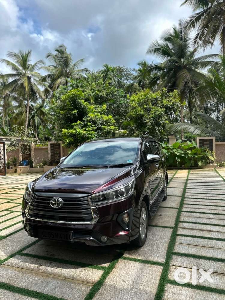 Toyota Innova Crysta 2.4 Z Manual 7 Seater