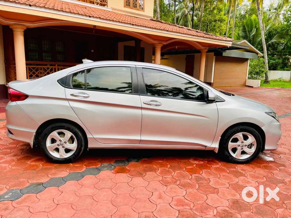 Honda Petrol Automatic 2015 Car