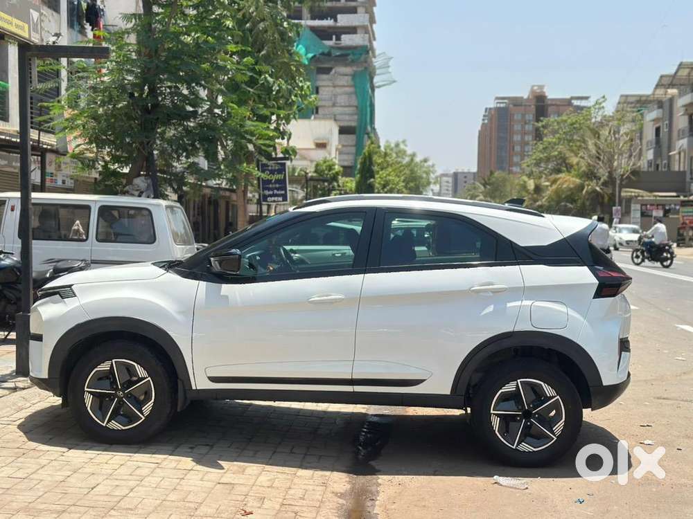 Tata Nexon Diesel Manual , Well Maintained Car And Less Km Driven