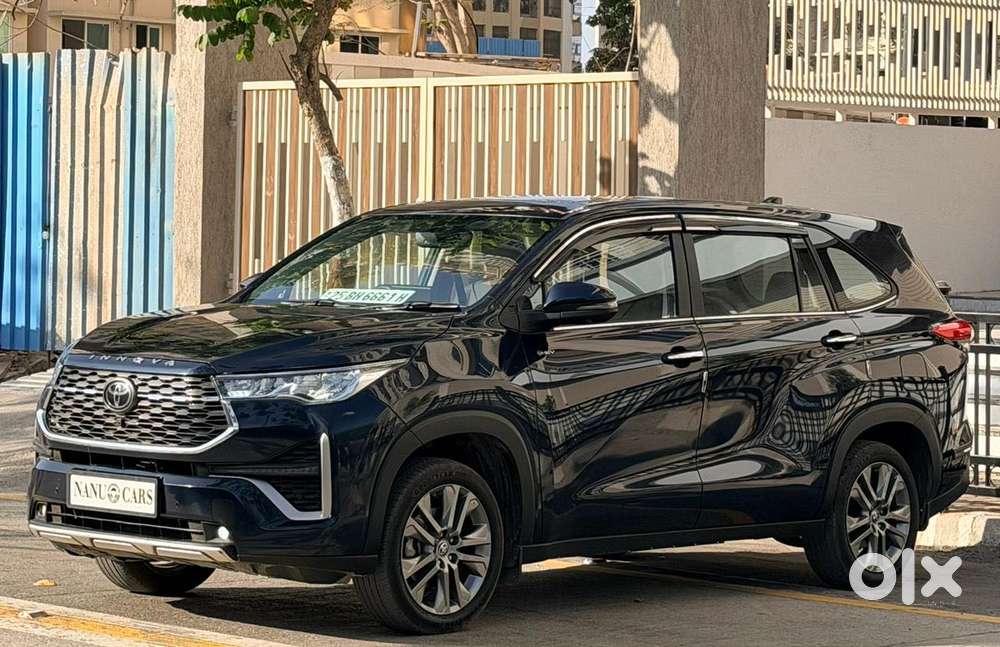 Toyota Innova Hycross 2.0 Zx Hybrid 7 Str, 2025, Petrol