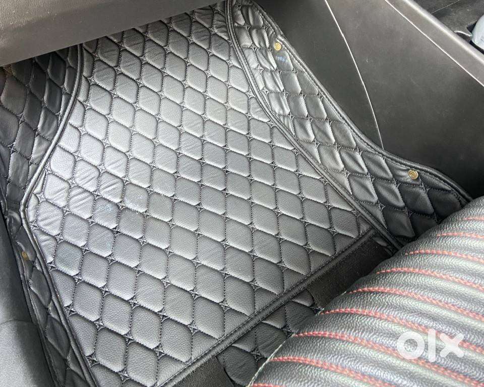 2023 Maruti Swift Zxi+ Black  Top Model  Like New Condition
