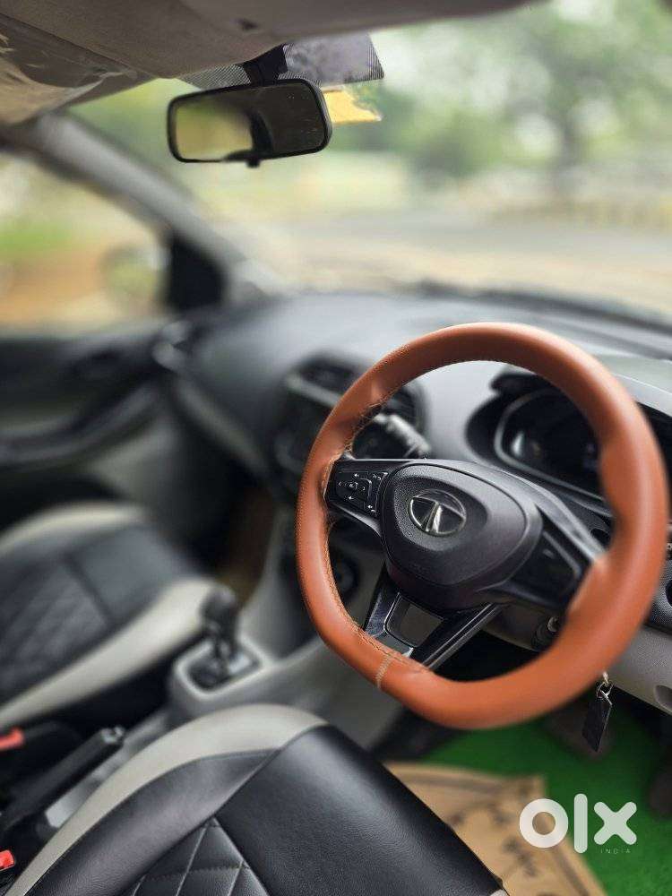 Tata Tiago 1.2 Revotron Xta, 2024, Petrol