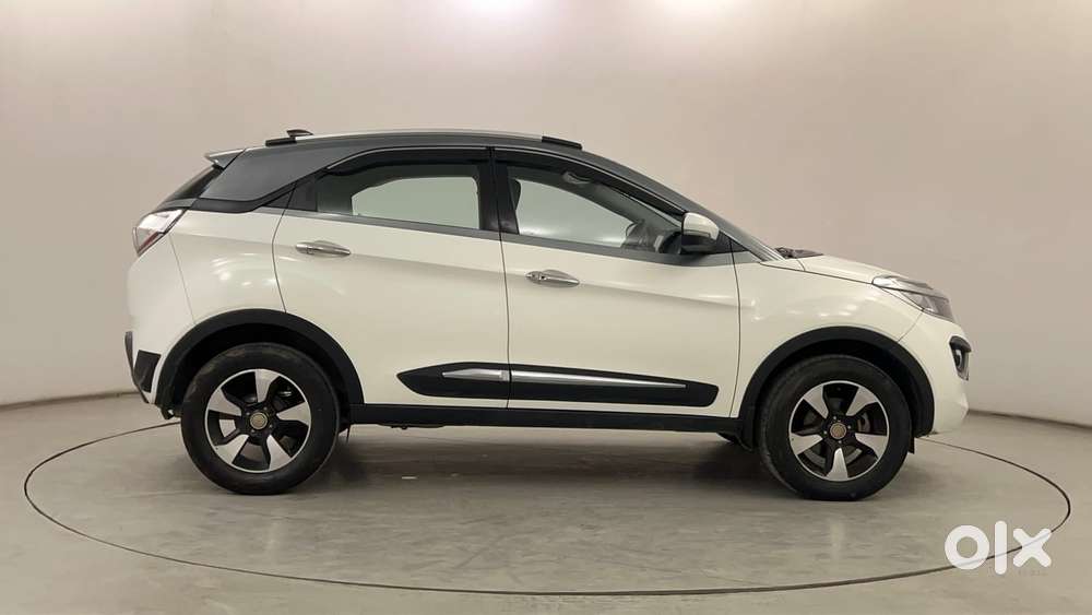 Tata Nexon 1.2 Revotron Xza Plus (l), 2018, Petrol