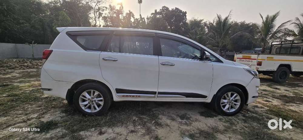 Toyota Innova Crysta 2.4 G Mt 7 Str, 2018, Diesel