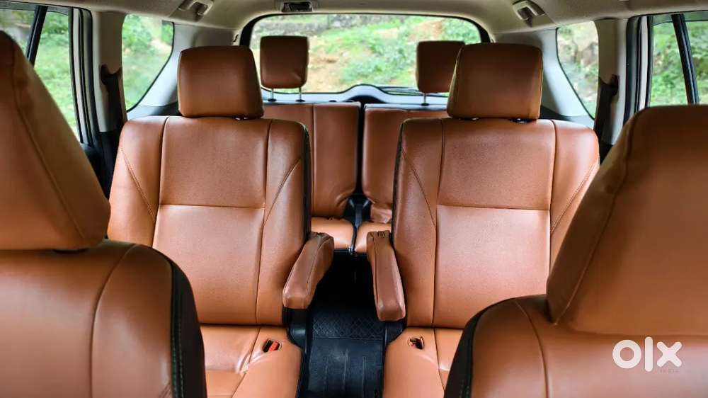 2022 Model/ Innova Crysta Gx Plus Mt Bs6/ Single Owner/ 149000km