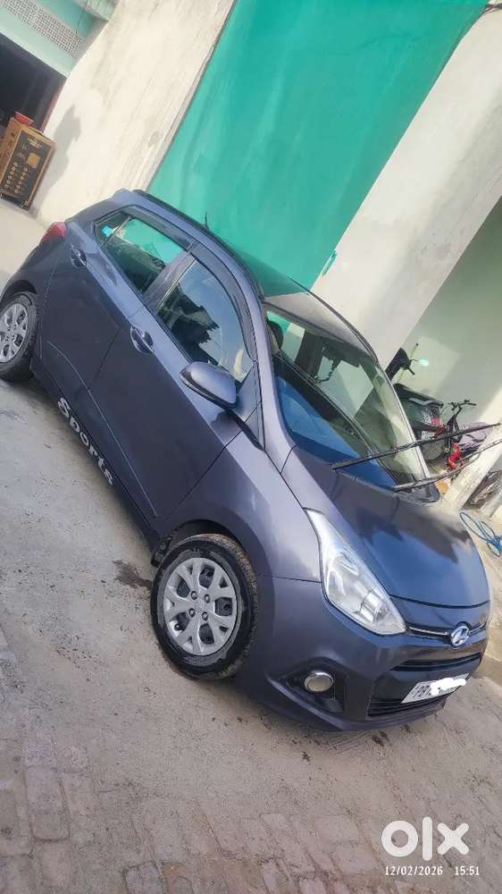 Hyundai Grand I10 Sportz 2015 Variant Diesel