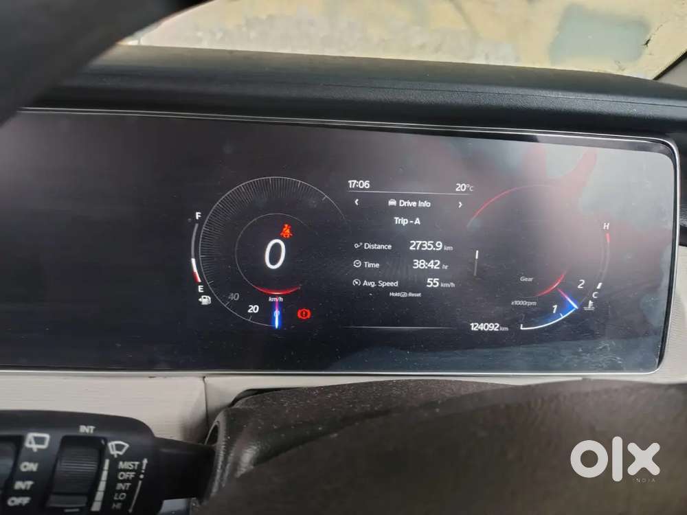 Mahindra Xuv700 2023 Petrol 120000 Km Driven