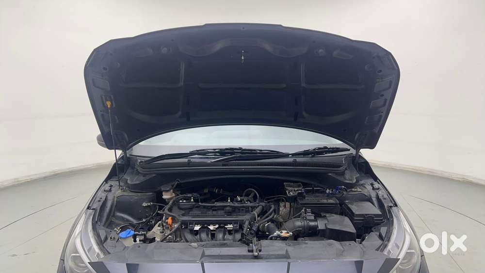Hyundai New I20 1.2 Asta (o) Mt, 2023, Petrol