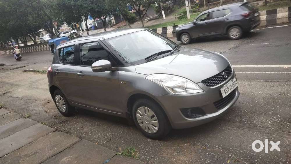 Maruti Suzuki Swift Vxi, 2012, Petrol