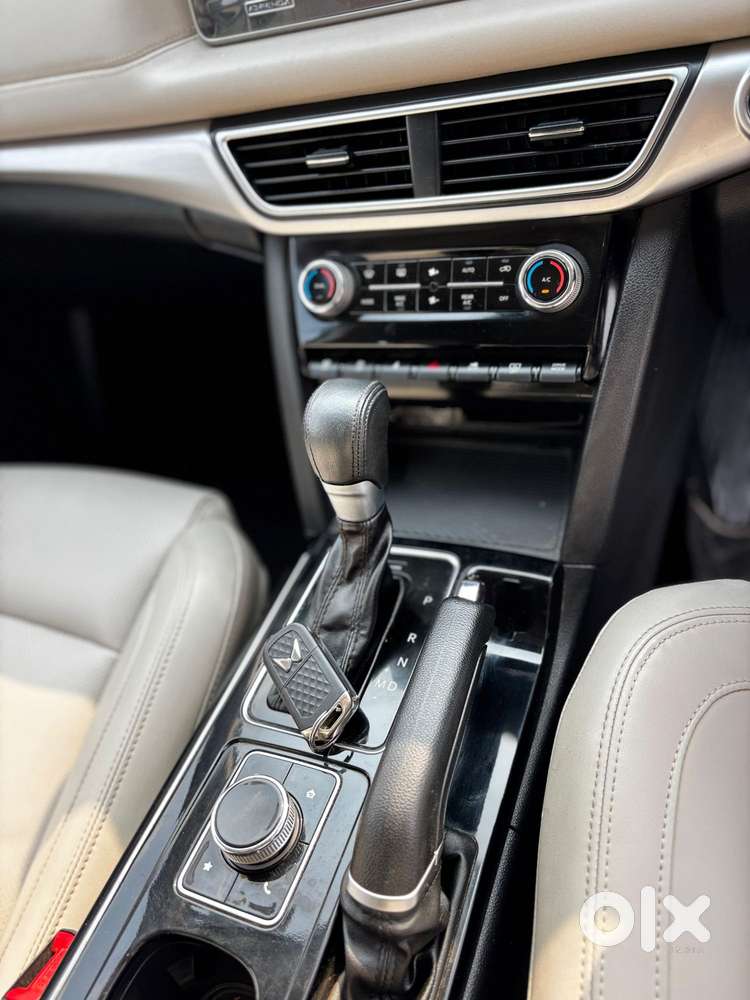 Mahindra Xuv700 2.2 Ax 7 Diesel At Str Awd, 2023, Diesel