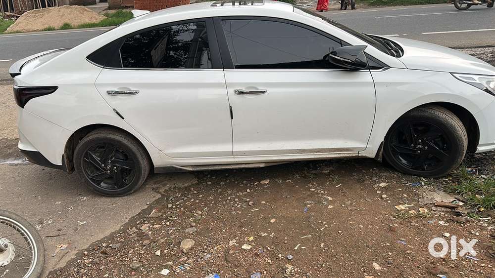 Hyundai Fluidic Verna 2020