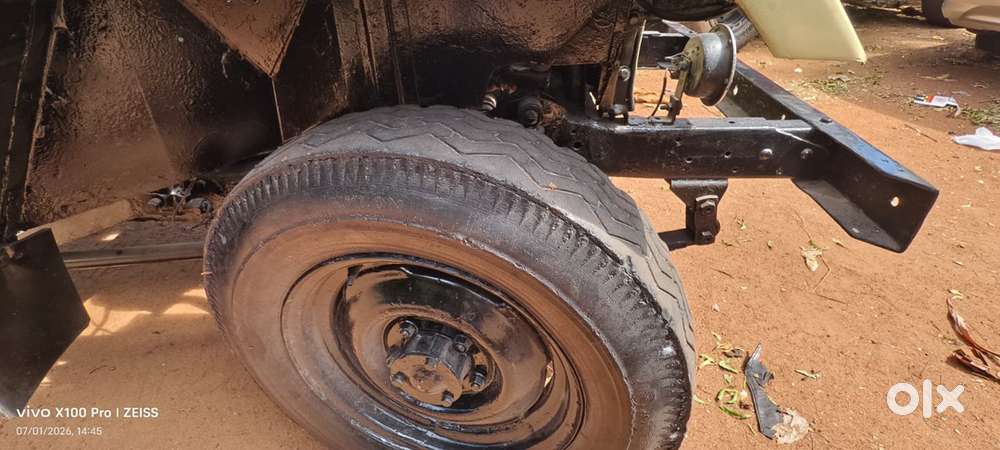 Mahindra Willys 1982
