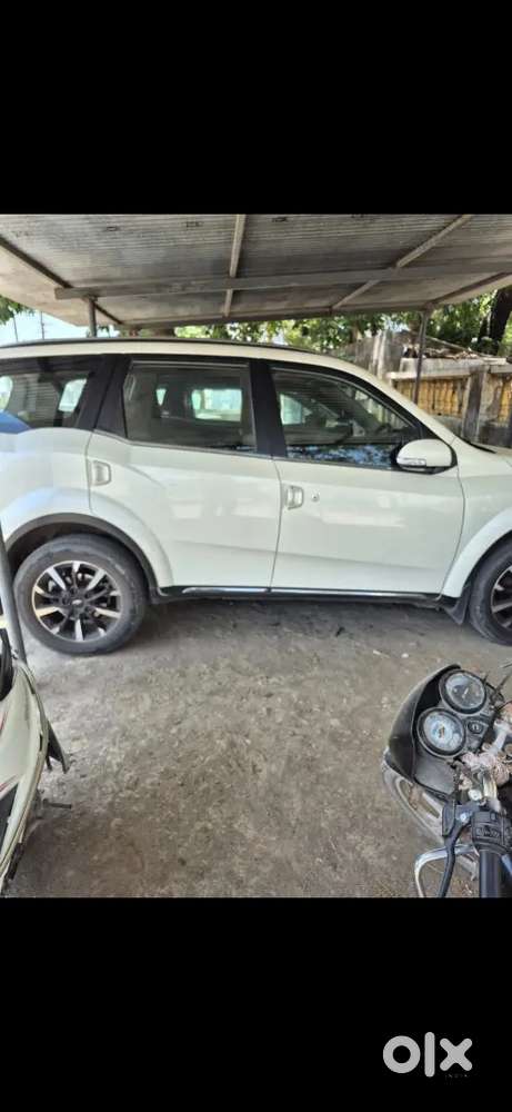 Mahindra Xuv500 2021 At Diesel 52000 Km Driven