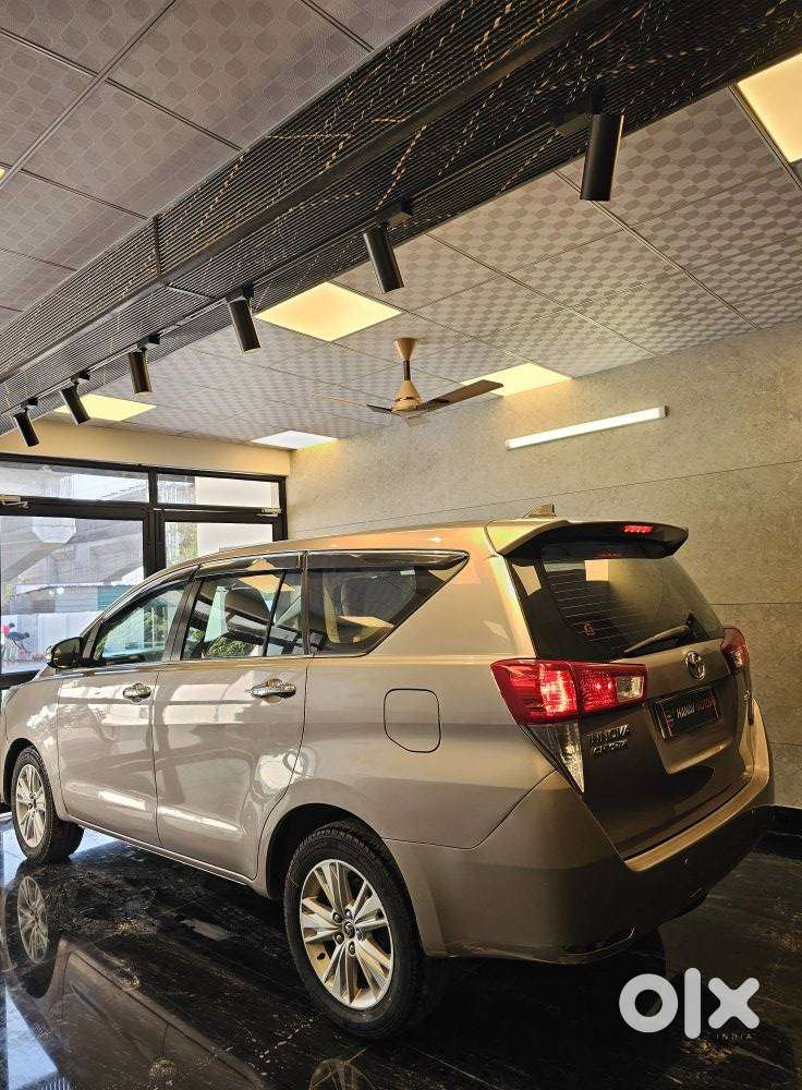 Toyota Innova Crysta 2.4 Z 7 Str, 2016, Diesel