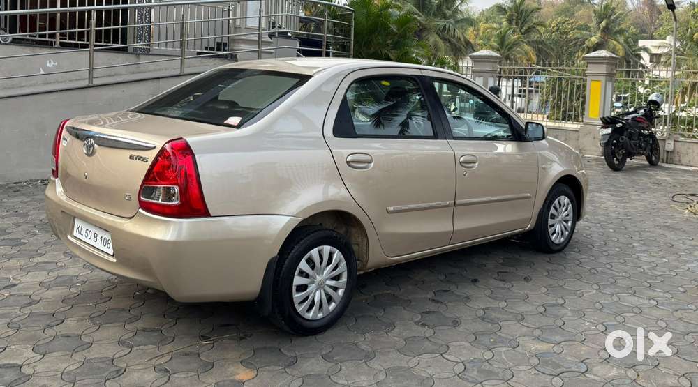 Toyota Etios 2010-2012 G, 2011, Petrol