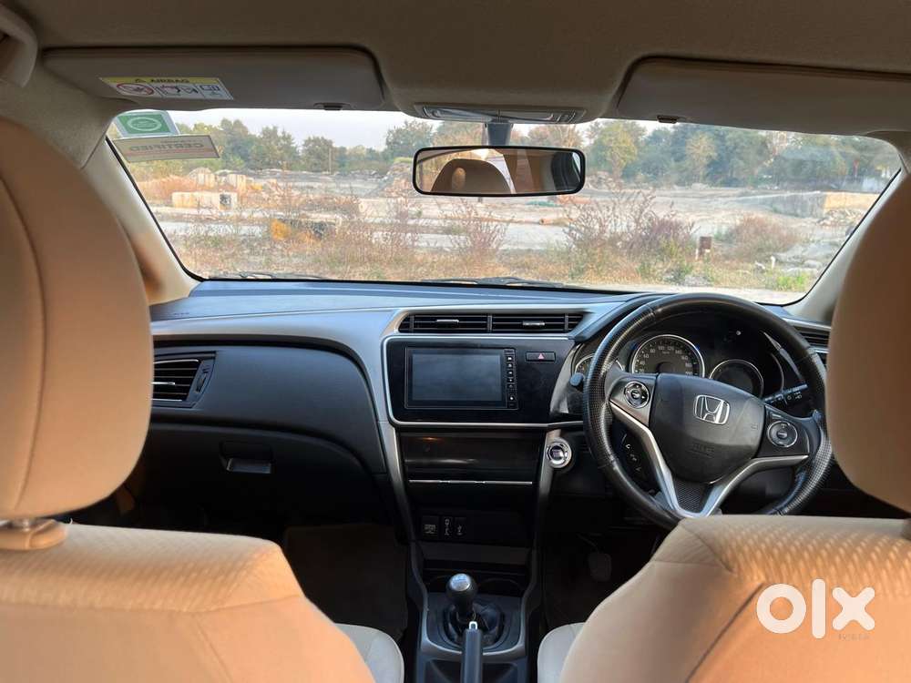 Honda City 1.5 V Cvt I-vtec Mt, 2022, Petrol